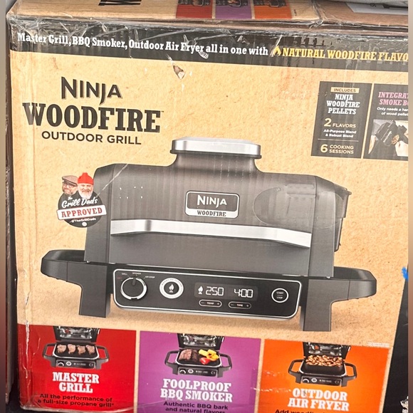 Ninja Woodfire Pro Connect Premium XL Outdoor Grill & Smoker. - Picture 1 of 4